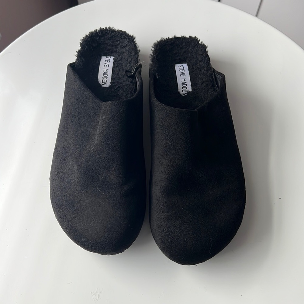 Like New Steve Madden Clogs